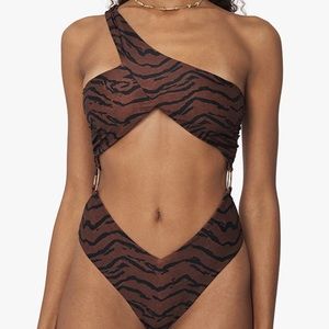 WeWoreWhat Brown and Black One-Shoulder Swimsuit